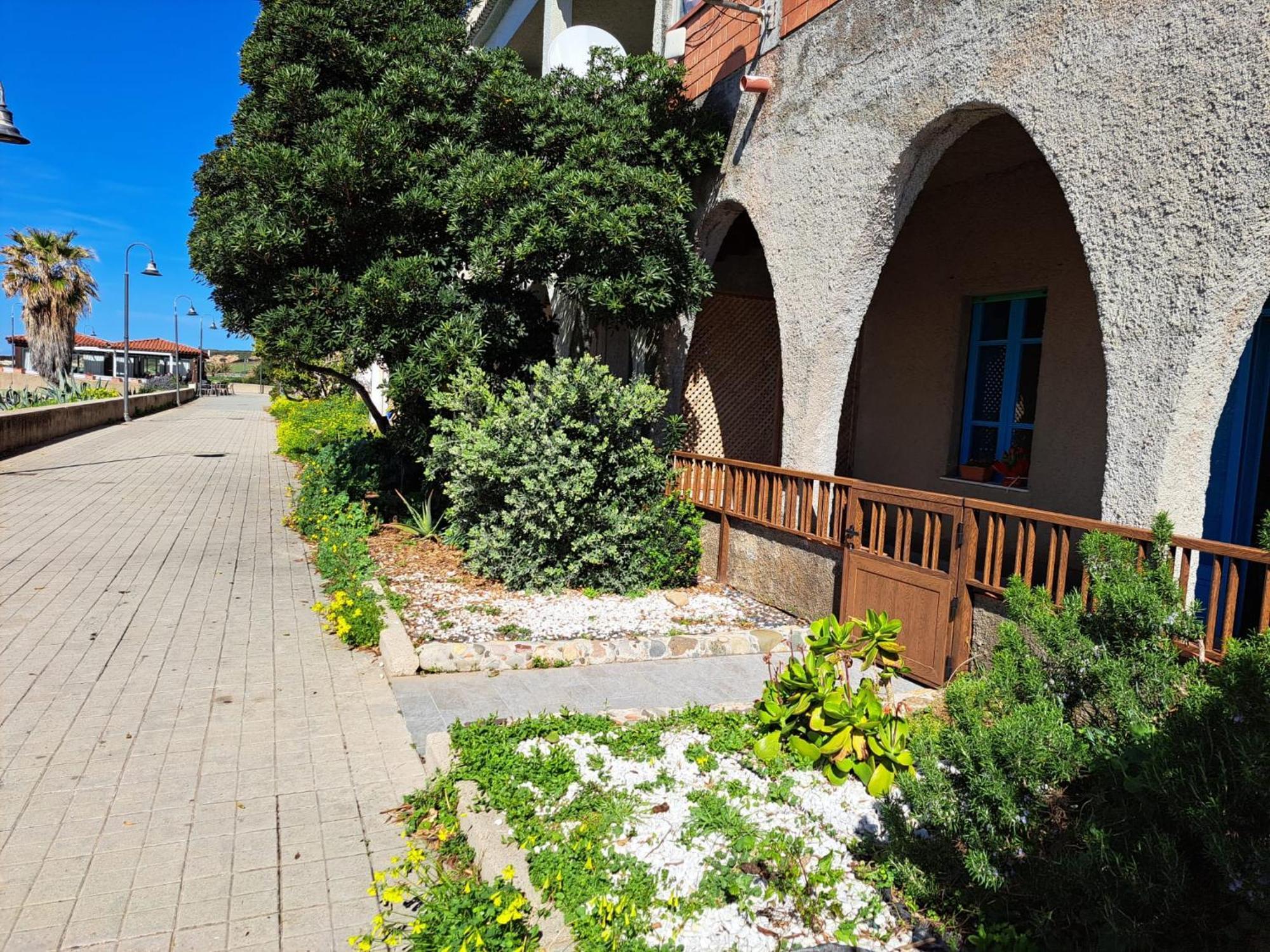 Lungomare Chess Daire S'Archittu Dış mekan fotoğraf